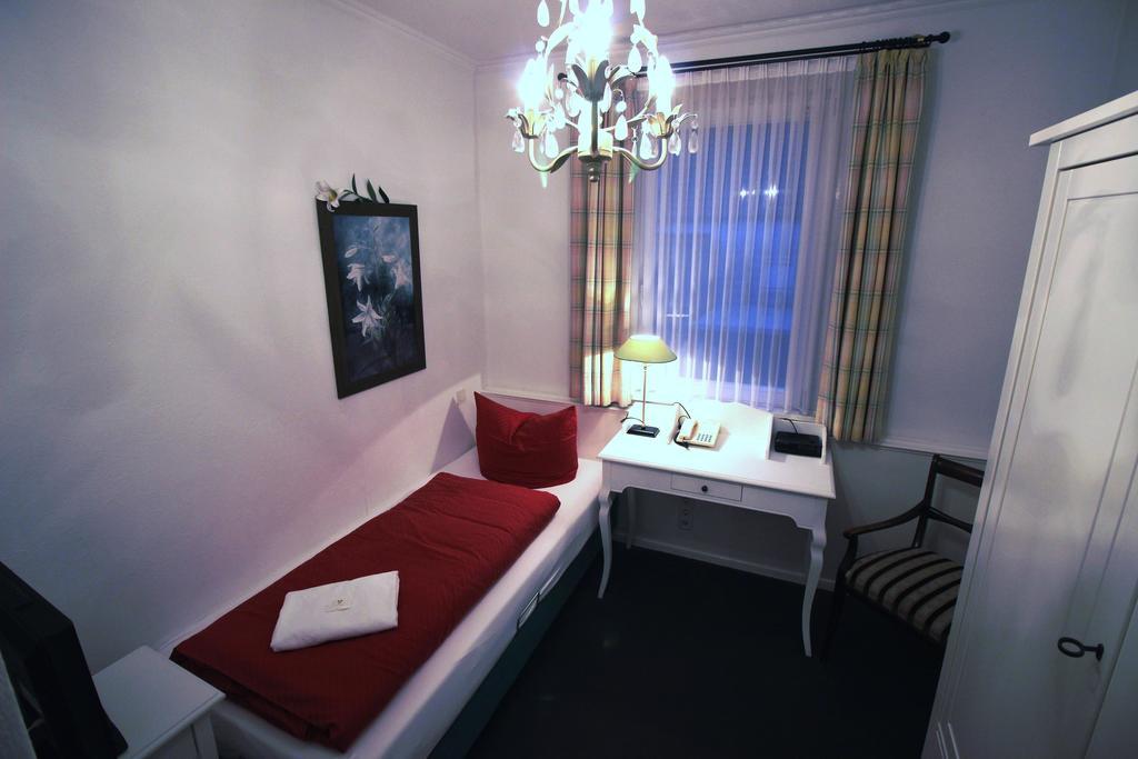 Hotel Garni Zur Linde Hitzacker Quarto foto